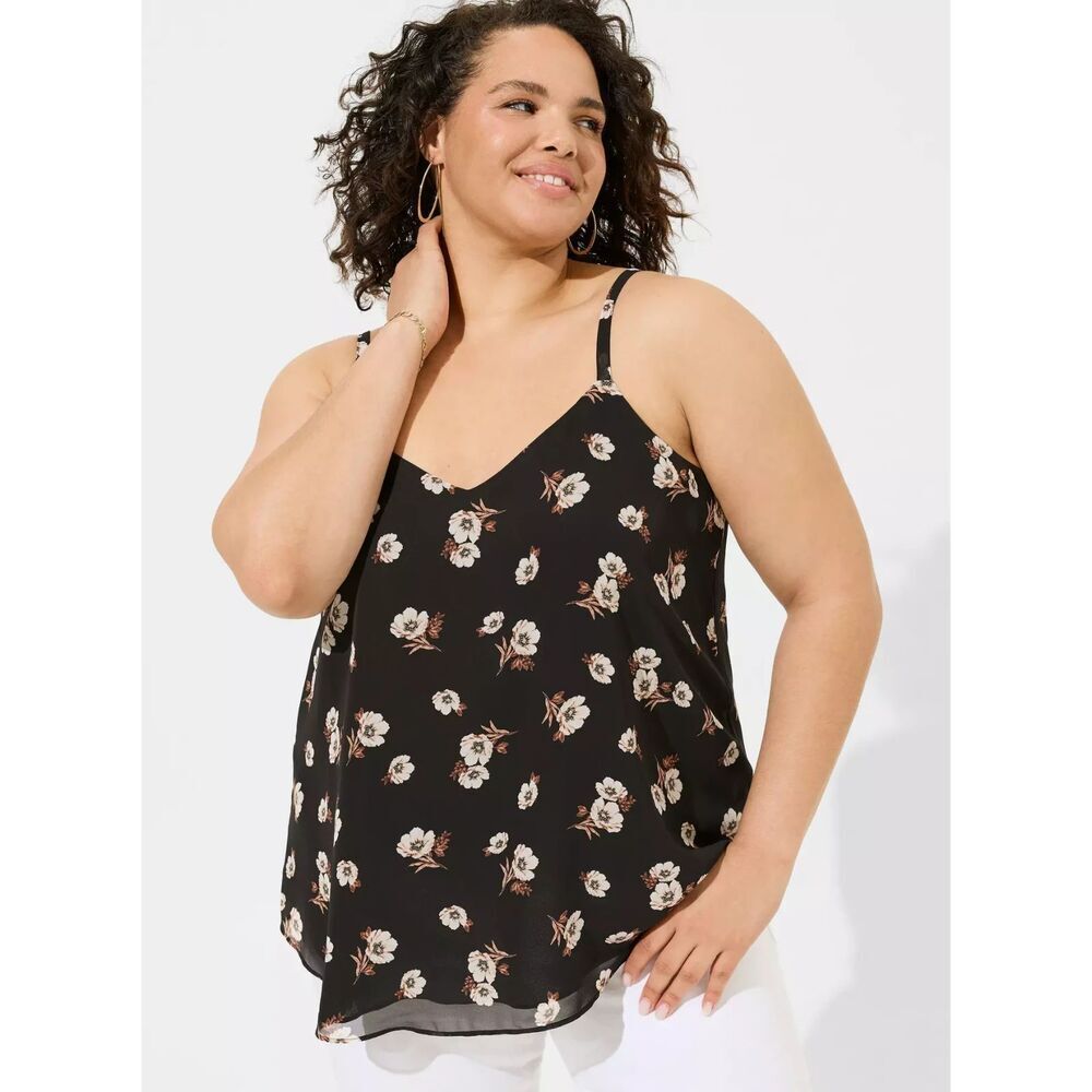 Torrid Women's‎ Floral Print Asymmetrical Sleeveless Blouse Size 1 (IN BLUE)